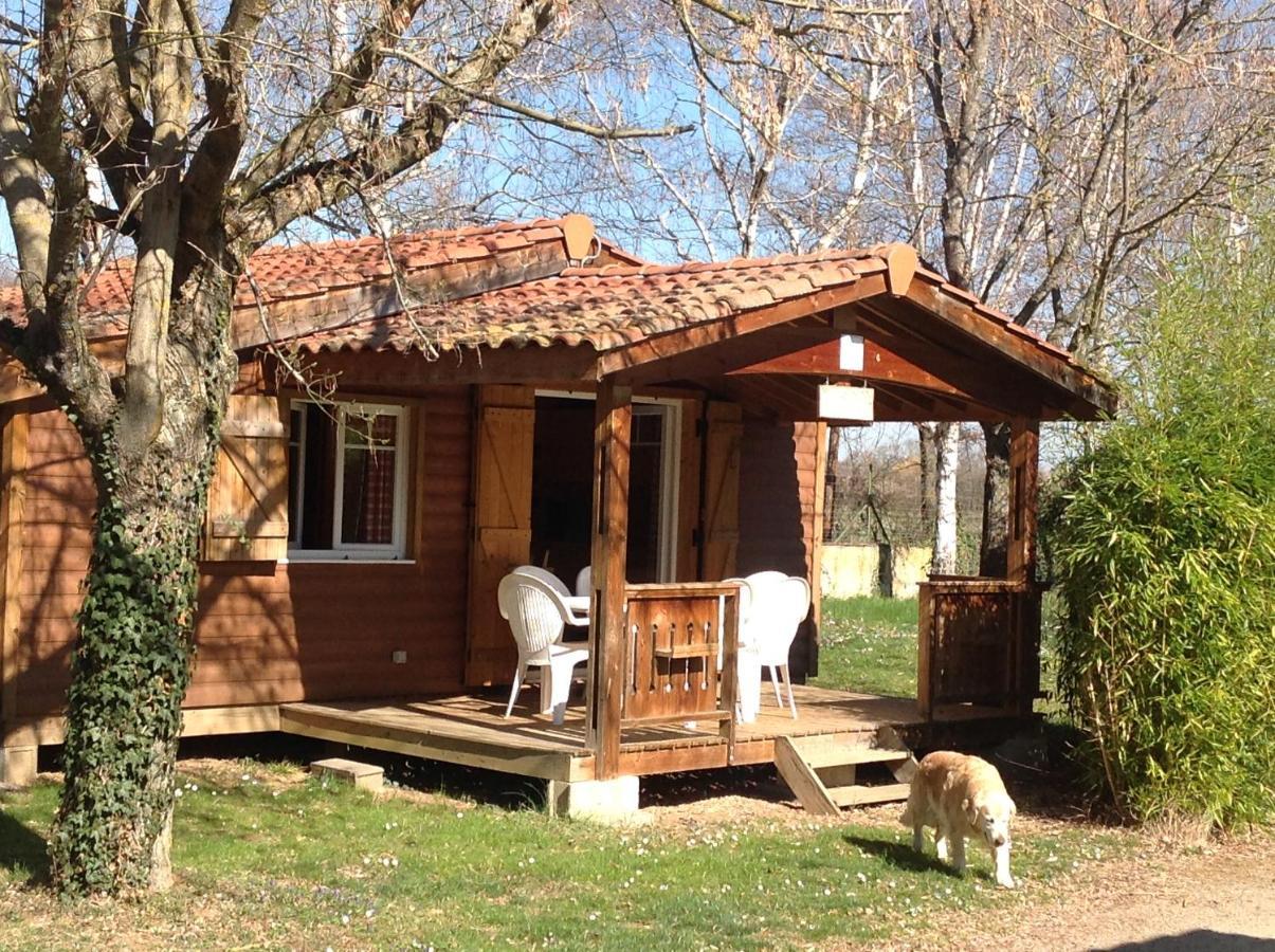 Camping Le Pont D'Allagnon Lempdes sur Allagnon Dış mekan fotoğraf