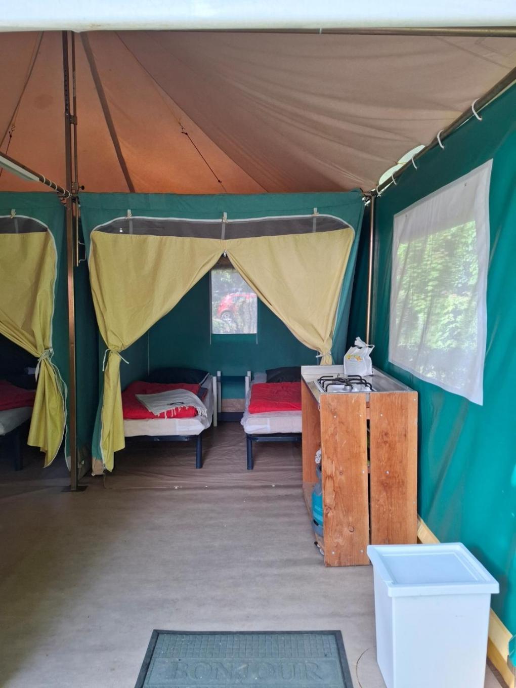 Camping Le Pont D'Allagnon Lempdes sur Allagnon Dış mekan fotoğraf